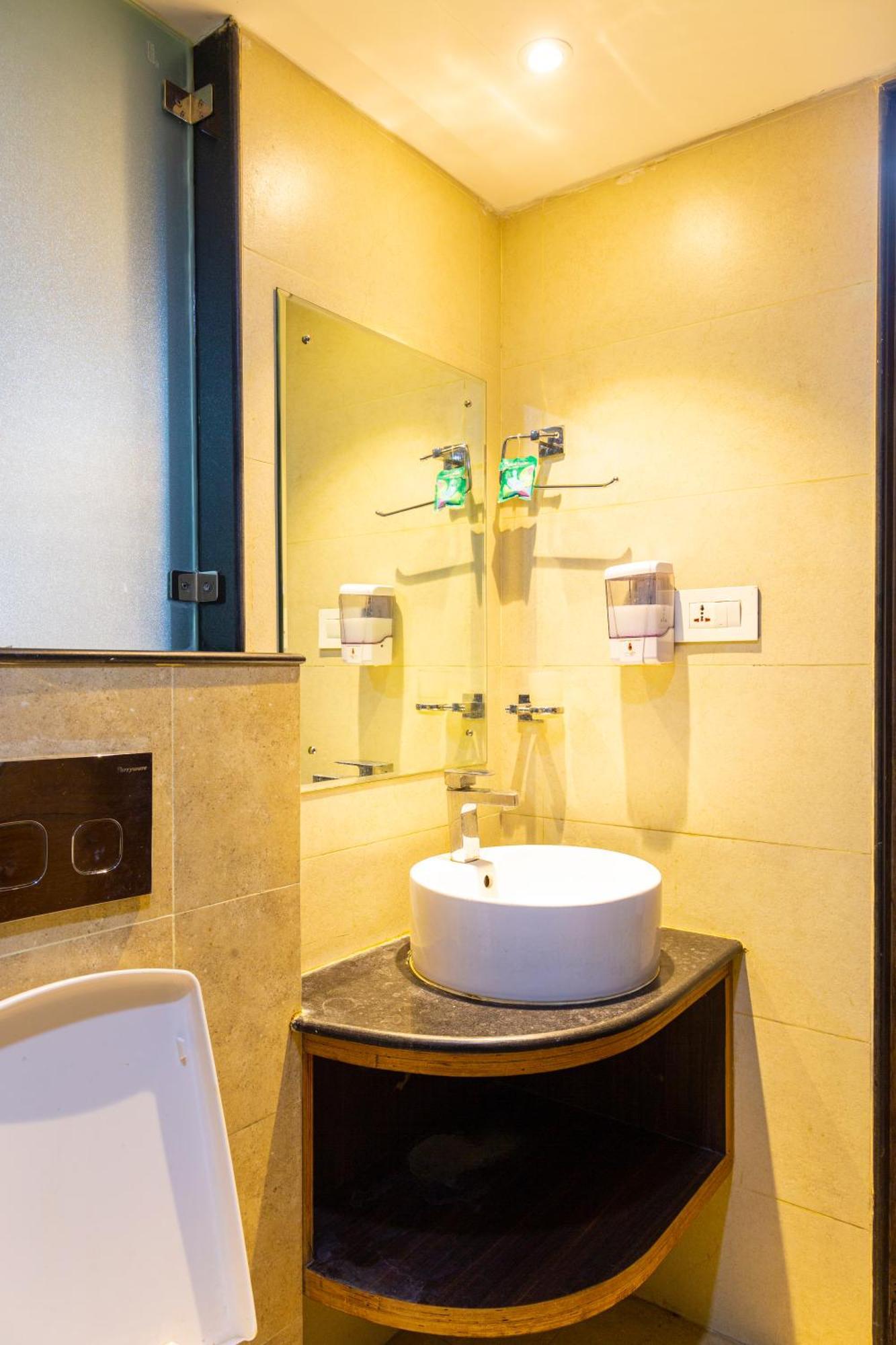Hotel Tradition & Spa Katmandu Dış mekan fotoğraf